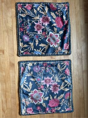 2 NEW PILLOW COVERS 18x18